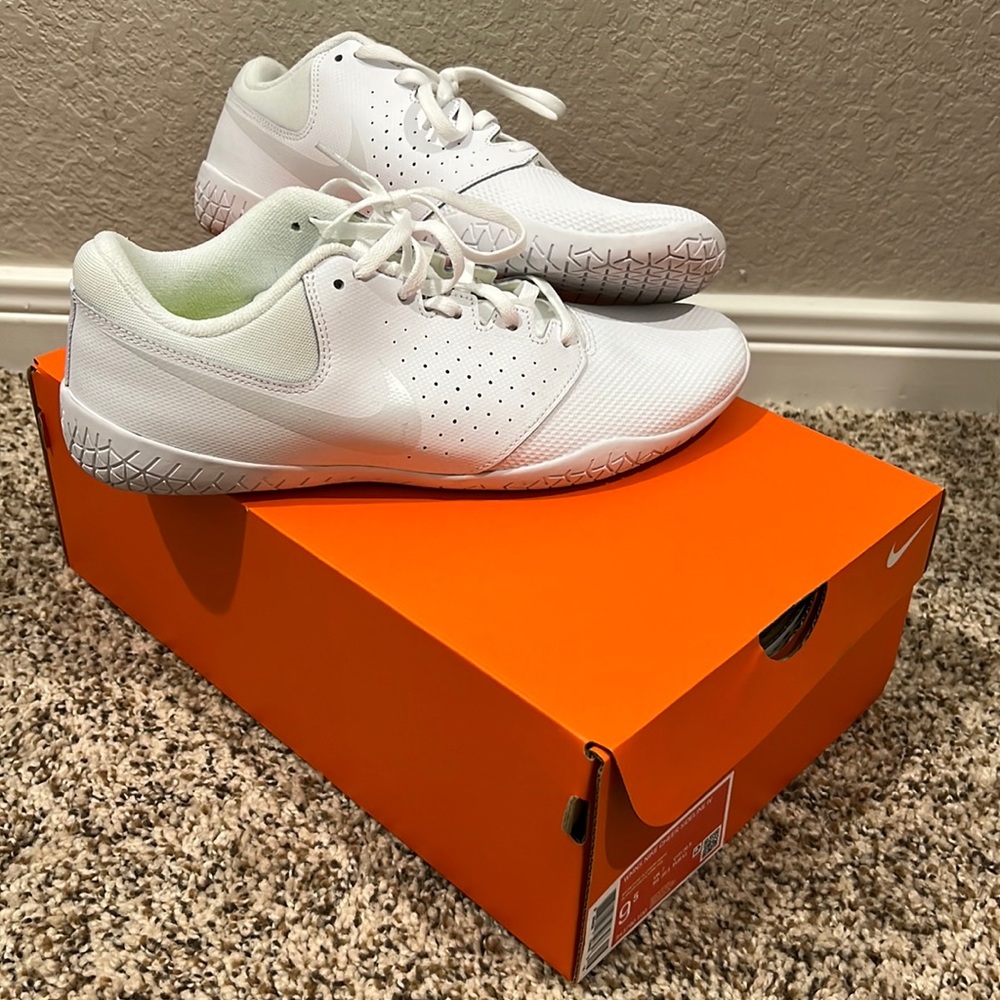 Nike Cheer Sideline IV